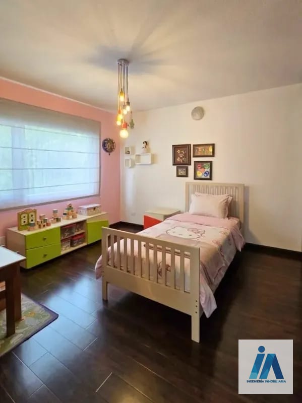 CASA EN VENTA📍La Fontana 2, Km. 25.5 CAES Esta propiedad es el refugio ideal para quienes buscan un estilo de vida único — Casa en Venta en Carretera a El Salvador, Guatemala, Ciudad — foto 4 de 16