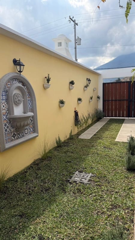 Hermosa Casa Equipada amueblada en Antigua Guatemala Paseo San Lorenzo — Casa en Venta en Ciudad Vieja, Sacatepéquez — foto 13 de 16