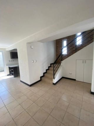 Casa en renta en condominio Km. 25 cerca Col. Village — Casa en Alquiler en Carretera a El Salvador, Guatemala, Ciudad — miniatura 1 de 10