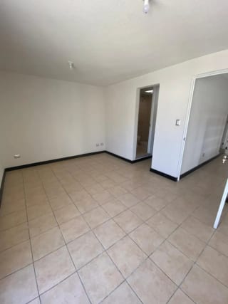 Casa en renta en condominio Km. 25 cerca Col. Village — Casa en Alquiler en Carretera a El Salvador, Guatemala, Ciudad — miniatura 6 de 10