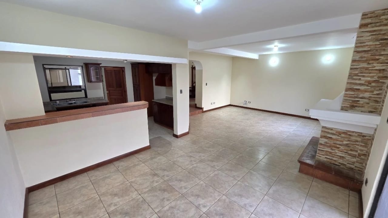Casa en venta en km 16.5 carretera a El Salvador Los Diamantes — Casa en Venta en Los Diamantes, Carretera a El Salvador, Guatemala, Ciudad — foto 12 de 17