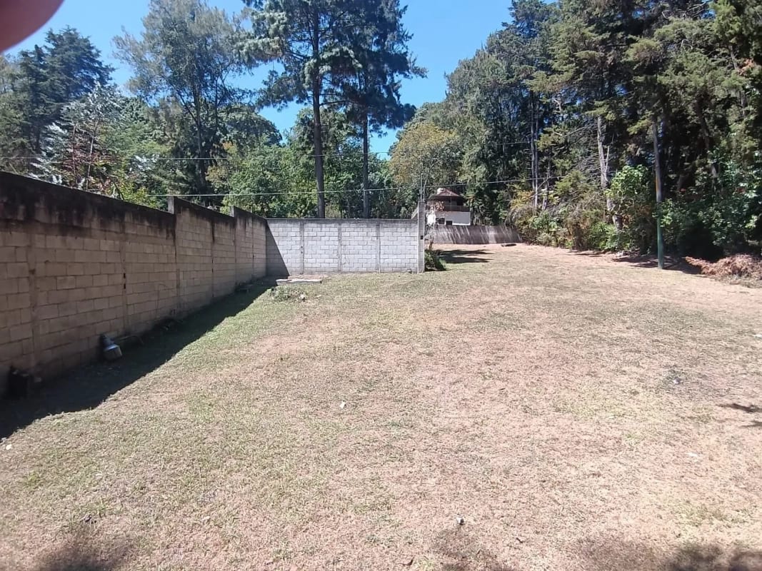 TERRENO A LA VENTA EN ZORZOYA SAN LUCAS — Terreno en Venta en San Lucas Sacatepéquez, Sacatepéquez — foto 4 de 4