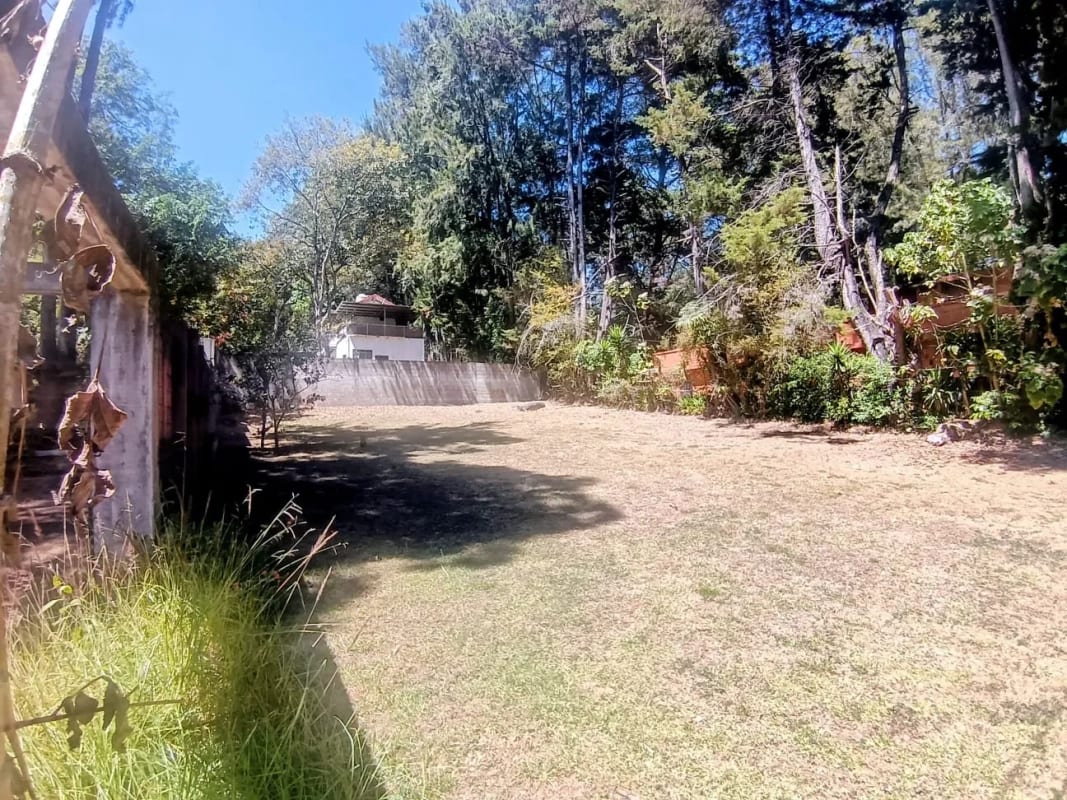 TERRENO A LA VENTA EN ZORZOYA SAN LUCAS — Terreno en Venta en San Lucas Sacatepéquez, Sacatepéquez — foto 2 de 4
