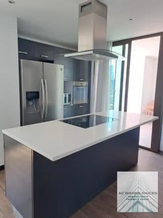 Renta Edificio Urbana walking distance Fontabella — Apartamento en Alquiler en Urbana, Zona 10, Guatemala, Ciudad — miniatura 13 de 14