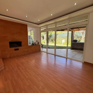 Casa en venta | 4 hab | 6 parqueos | jardin con pergola | San Antonio CAES — Casa en Venta en San Antonio, Carretera a El Salvador, Guatemala, Ciudad — miniatura 10 de 13