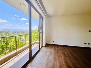 Zona 16 alquilo amplio apartamento cerca colegio Interamericano — Apartamento en Alquiler en Zona 16, Guatemala, Ciudad — miniatura 8 de 8