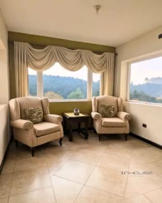 CASA EN VENTA FRAIJANES LA FORESTA DE 3 NIVELES — Casa en Venta en La Foresta, Carretera a El Salvador, Guatemala, Ciudad — miniatura 1 de 11