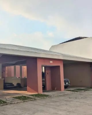 CASA EN VENTA FRAIJANES LA FORESTA DE 3 NIVELES — Casa en Venta en La Foresta, Carretera a El Salvador, Guatemala, Ciudad — miniatura 9 de 11