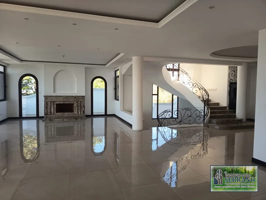 Vendo Espectacular MANSIÓN DE LUJO EN ALTOS DE MONTEBELLO. — Casa en Venta en Santa Catarina Pinula, Carretera a El Salvador, Guatemala, Ciudad — foto 16 de 17