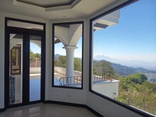 Vendo Espectacular MANSIÓN DE LUJO EN ALTOS DE MONTEBELLO. — Casa en Venta en Santa Catarina Pinula, Carretera a El Salvador, Guatemala, Ciudad — miniatura 14 de 17