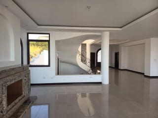 Vendo Espectacular MANSIÓN DE LUJO EN ALTOS DE MONTEBELLO. — Casa en Venta en Santa Catarina Pinula, Carretera a El Salvador, Guatemala, Ciudad — miniatura 13 de 17