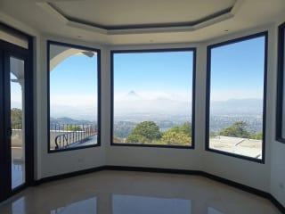Vendo Espectacular MANSIÓN DE LUJO EN ALTOS DE MONTEBELLO. — Casa en Venta en Santa Catarina Pinula, Carretera a El Salvador, Guatemala, Ciudad — miniatura 8 de 17