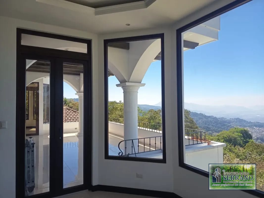 Vendo Espectacular MANSIÓN DE LUJO EN ALTOS DE MONTEBELLO. — Casa en Venta en Santa Catarina Pinula, Carretera a El Salvador, Guatemala, Ciudad — foto 7 de 17