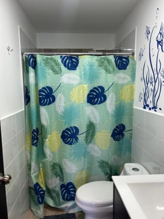 MODERNO ARTAMENTO EN ALQUILER TOTALMENTE AMUEBLADO Y EQUIPADO / PETÁPOLIS, ZONA 12 — Apartamento en Alquiler en Zona 12, Guatemala, Ciudad — miniatura 6 de 10