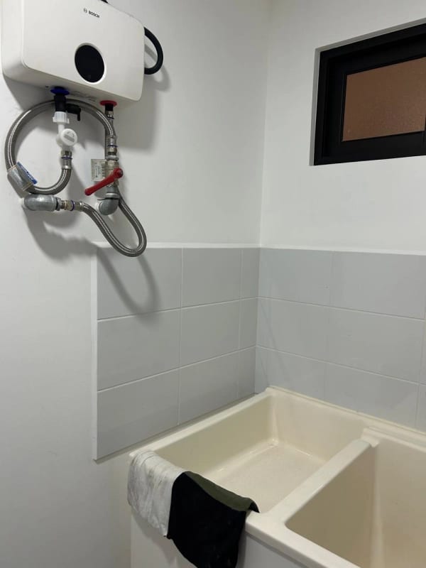 MODERNO ARTAMENTO EN ALQUILER TOTALMENTE AMUEBLADO Y EQUIPADO / PETÁPOLIS, ZONA 12 — Apartamento en Alquiler en Zona 12, Guatemala, Ciudad — foto 2 de 10