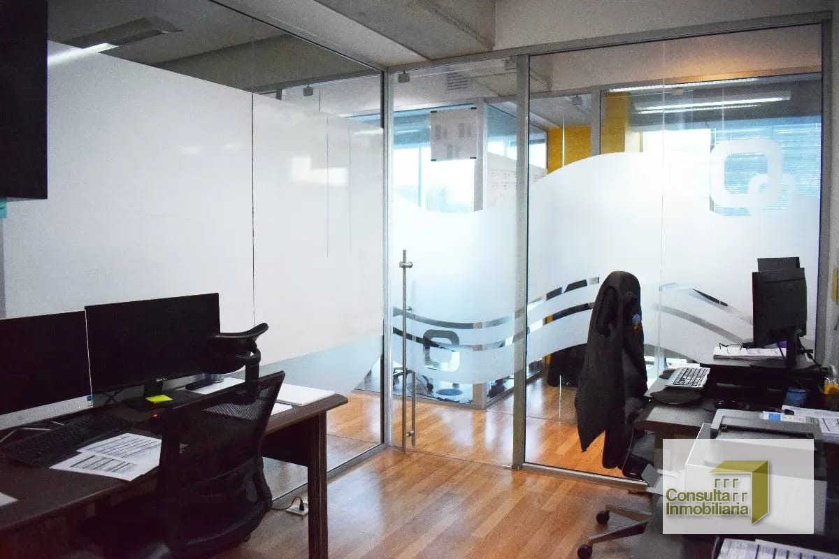 zona 10/ Edificio Platina / 130 m² — Oficina en Alquiler en Platina Centro de Negocios, Zona 10, Guatemala, Ciudad — foto 5 de 5