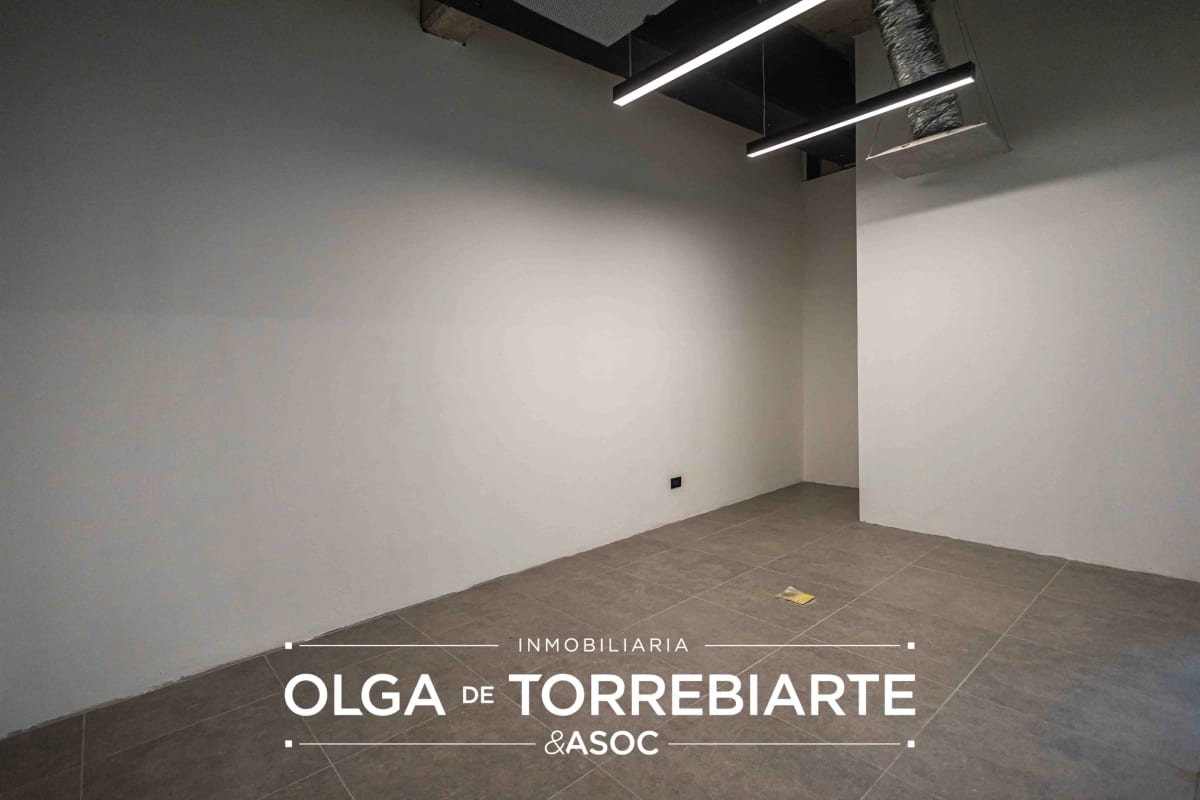 Oficina en Zona Pradera, Zona 10 — Oficina en Alquiler en Zona Pradera, Zona 10, Guatemala, Ciudad — foto 8 de 11