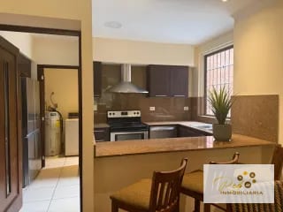 🏡 APARTAMENTO DE LUJO EN VENTA,EN PLENUM ZONA 14 — Apartamento en Venta en Zona 14, Guatemala, Ciudad — miniatura 12 de 13