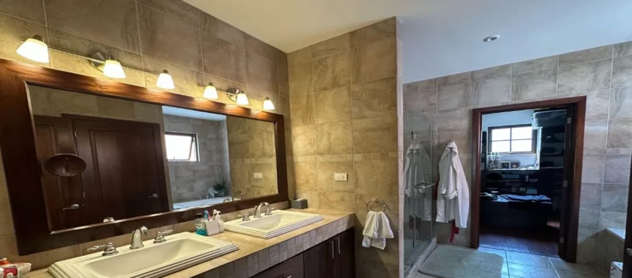 Casa en venta, Condominio Puerta Grande, Km. 14.1 Carretera a El Salvador — Casa en Venta en Puerta Grande, Carretera a El Salvador, Guatemala, Ciudad — foto 2 de 5