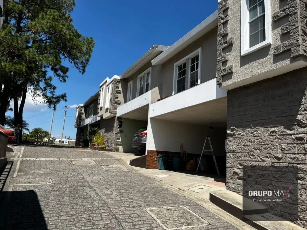 Casa Zona 13 Condominio Monte Azul II — Casa en Alquiler en Monte Azul, Zona 13, Guatemala, Ciudad — foto 1 de 11