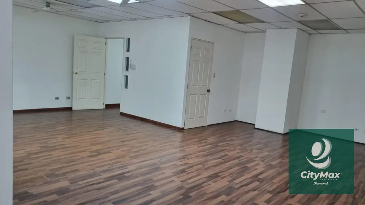 Oficina en renta Edificio de zona 10 — Oficina en Alquiler en Zona 10, Guatemala, Ciudad — foto 4 de 4
