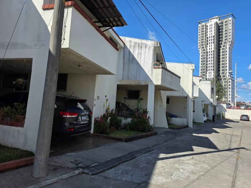 Casa Para Inversión en Venta en Mariscal Zona 11 — Casa en Venta en Zona 11, Guatemala, Ciudad — foto 9 de 13