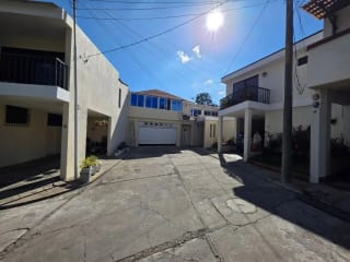 Casa Para Inversión en Venta en Mariscal Zona 11 — Casa en Venta en Zona 11, Guatemala, Ciudad — miniatura 4 de 13