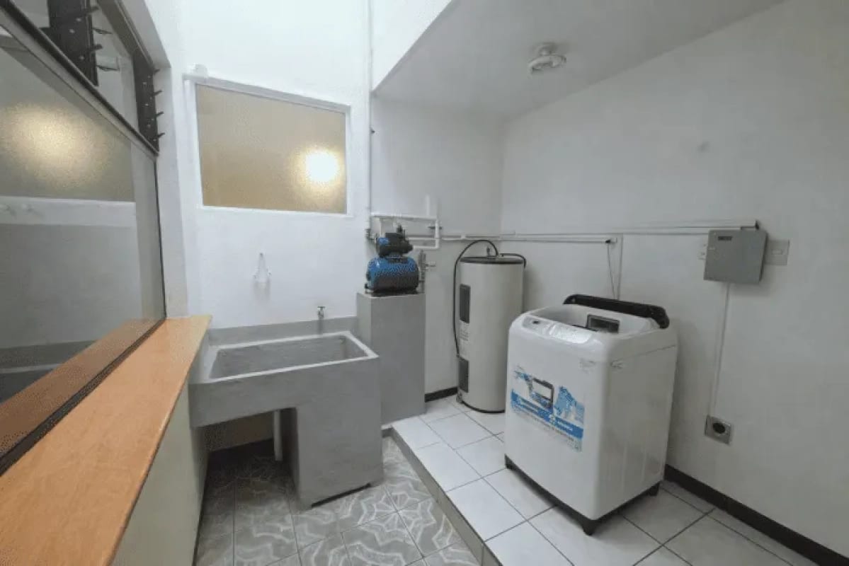 Casa en Venta en Loma Real San Cristobal — Casa en Venta en Zona 8 Mixco, Guatemala, Ciudad — foto 6 de 16