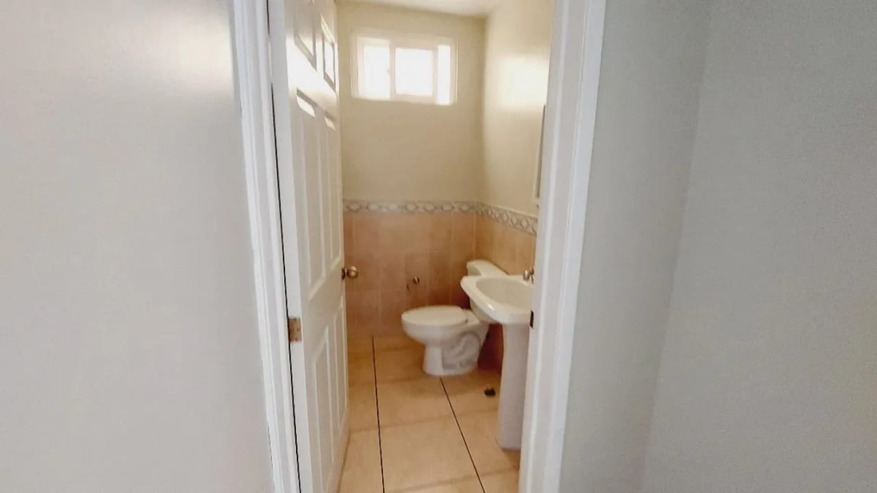 Casa en Venta en Condominio Carretera a Fraijanes — Casa en Venta en San José Pinula, Guatemala, Ciudad — foto 6 de 15
