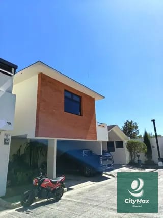 Casa Venta Bosque Escondido km 21.5 Carr. El Salvador — Casa en Venta en Bosque Escondido, Carretera a El Salvador, Guatemala, Ciudad — miniatura 1 de 15
