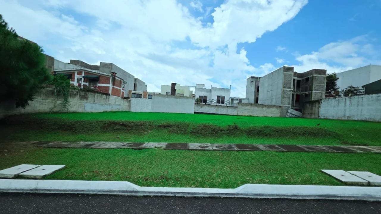 Terreno Grande en Venta en Hacienda Real Zona 16 — Terreno en Venta en Zona 16, Guatemala, Ciudad — foto 9 de 10