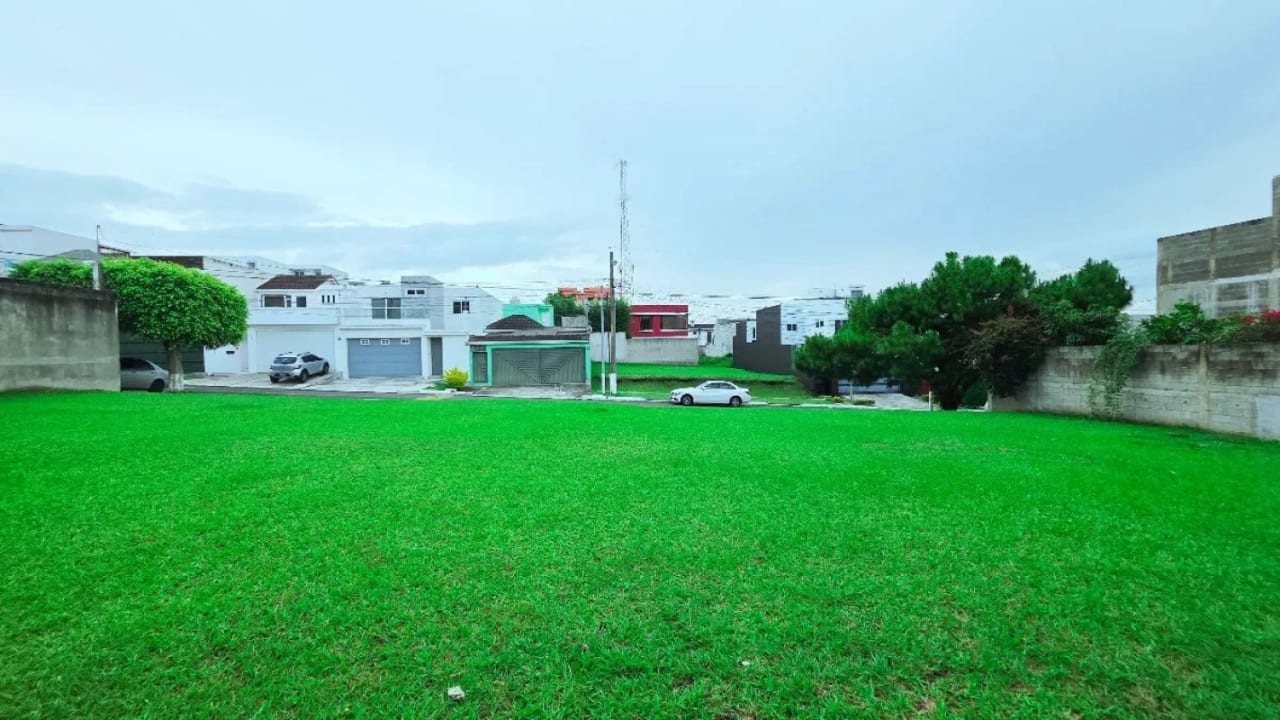 Terreno Grande en Venta en Hacienda Real Zona 16 — Terreno en Venta en Zona 16, Guatemala, Ciudad — foto 5 de 10
