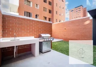 Apartamento con jardín en renta en zona 10 — Apartamento en Alquiler en Casa Ignacio, Zona 10, Guatemala, Ciudad — miniatura 7 de 14