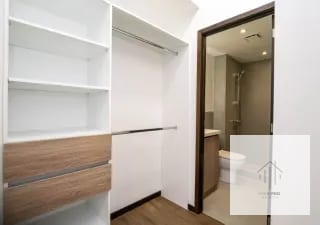 Apartamento con jardín en renta en zona 10 — Apartamento en Alquiler en Casa Ignacio, Zona 10, Guatemala, Ciudad — miniatura 5 de 14