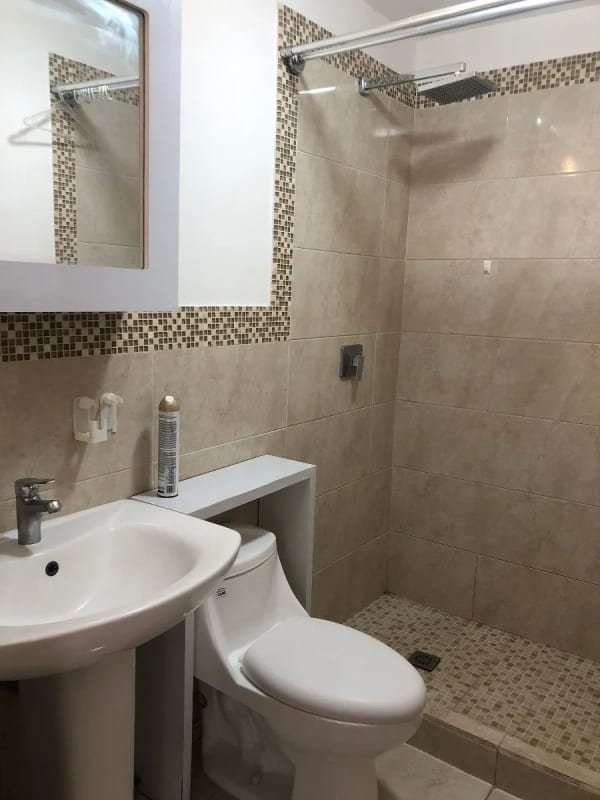 Vendo Apartamento Con Patio en Di Fiori Zona 7 — Casa en Venta en Zona 7, Guatemala, Ciudad — foto 4 de 11