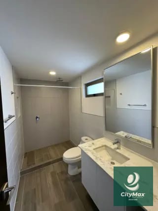 Apartamento en Renta en La Villa Zona 14 Guatemala — Apartamento en Alquiler en Zona 14, Guatemala, Ciudad — miniatura 14 de 17
