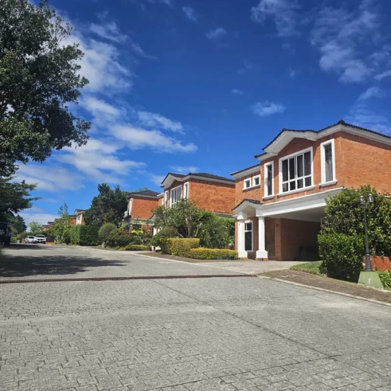 Vendo de Casa en Santiago de Compostela Carr. al el salvador km 19 — Casa en Venta en Santiago de Compostela, Carretera a El Salvador, Guatemala, Ciudad — foto 11 de 17