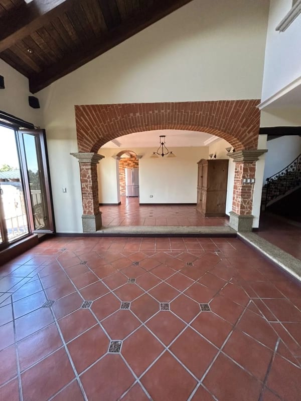 Vendo Casa en Carretera a el salvador km 20.5 LA FLORESTA.. — Casa en Venta en Fraijanes, Carretera a El Salvador, Guatemala, Ciudad — foto 13 de 17