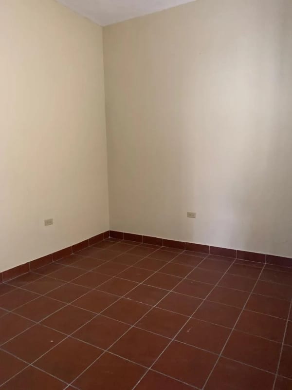 Casa en venta Residenciales Torrenova - Villa Nueva — Casa en Venta en Villa Nueva, Guatemala, Ciudad — foto 2 de 12