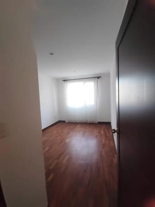 Amplio apartamento en Renta en zona 14 — Apartamento en Alquiler en Torre Quattro, Zona 14, Guatemala, Ciudad — miniatura 2 de 3