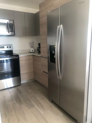 Apartamento  amueblado en Renta en zona 10 — Apartamento en Alquiler en Parque 10, Zona 10, Guatemala, Ciudad — miniatura 4 de 8