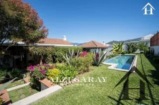 casa de 1 nivel con piscina  / amueblada / condominio Antigua — Casa en Venta en Antigua, Sacatepéquez — miniatura 1 de 11