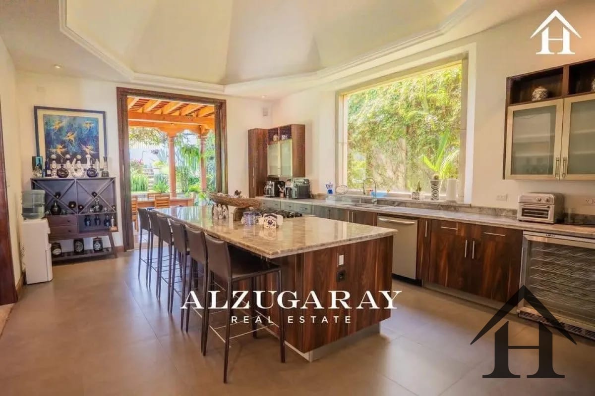 casa de 1 nivel con piscina  / amueblada / condominio Antigua — Casa en Venta en Antigua, Sacatepéquez — foto 9 de 11