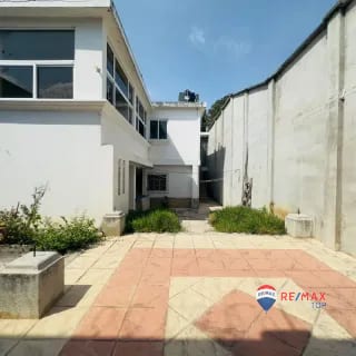 ZONA 1, CASA EN VENTA O RENTA  IDEAL PARA COMERCIAL O RESIDENCIAL — Casa en Venta en Zona 1, Guatemala, Ciudad — miniatura 3 de 10