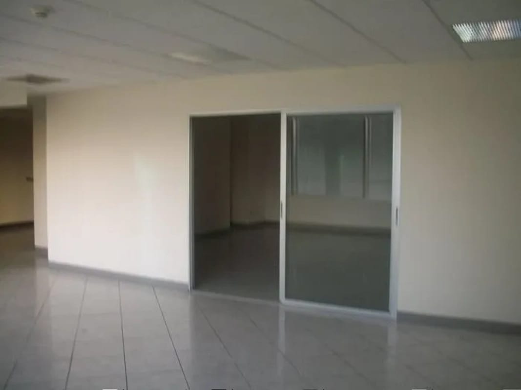 Oficina en Venta/Renta en Zona 14 Ciudad de Guatemala — Oficina en Alquiler en Zona 14, Guatemala, Ciudad — foto 4 de 10