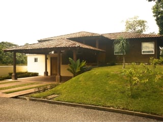 CASA EN VENTA Y RENTA EN AMATIQUE BAY — Casa en Alquiler en Puerto Barrios, Izabal — miniatura 1 de 13