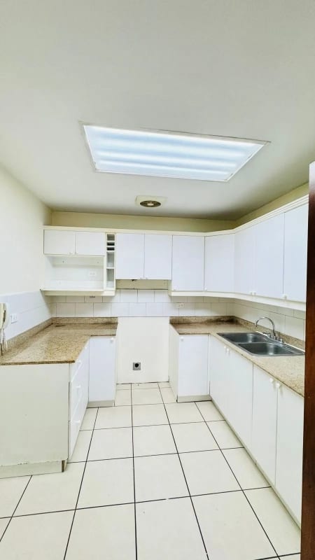 Apartamento en alquiler Z.10 — Apartamento en Alquiler en Zona 10, Guatemala, Ciudad — foto 10 de 12