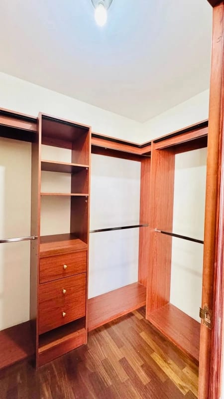 Apartamento en alquiler Z.10 — Apartamento en Alquiler en Zona 10, Guatemala, Ciudad — foto 8 de 12