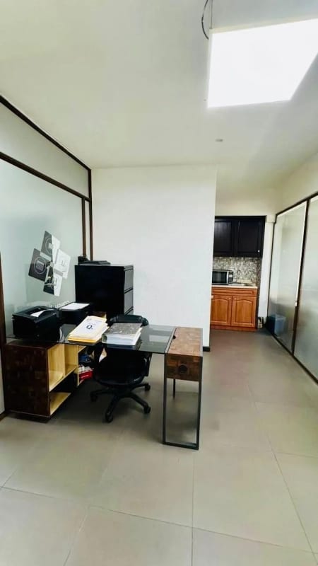 Oficina en renta - Edificio Palladium Z.10 — Oficina en Alquiler en Zona 10, Guatemala, Ciudad — foto 7 de 11