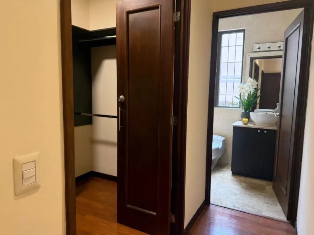 Apartamento de Lujo en venta, Edificio Plenum 14, zona 14 — Apartamento en Venta en Plenum 14, Zona 14, Guatemala, Ciudad — foto 3 de 10